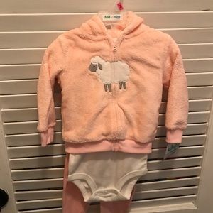 NWT Fuzzy lamb 3-pc set outfit